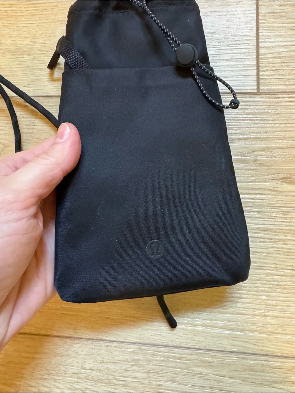 lululemon black crossbody wallet phone holder bag